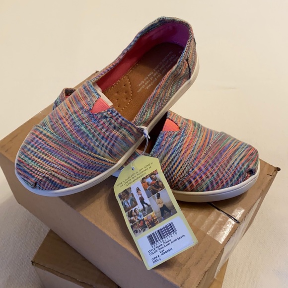 NEW Toms Kids shoe - Picture 1 of 4